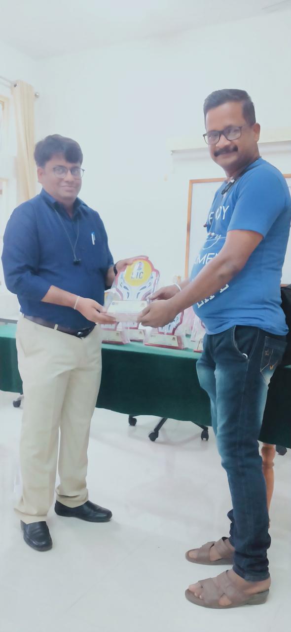 Received recognition trophy for achievement
